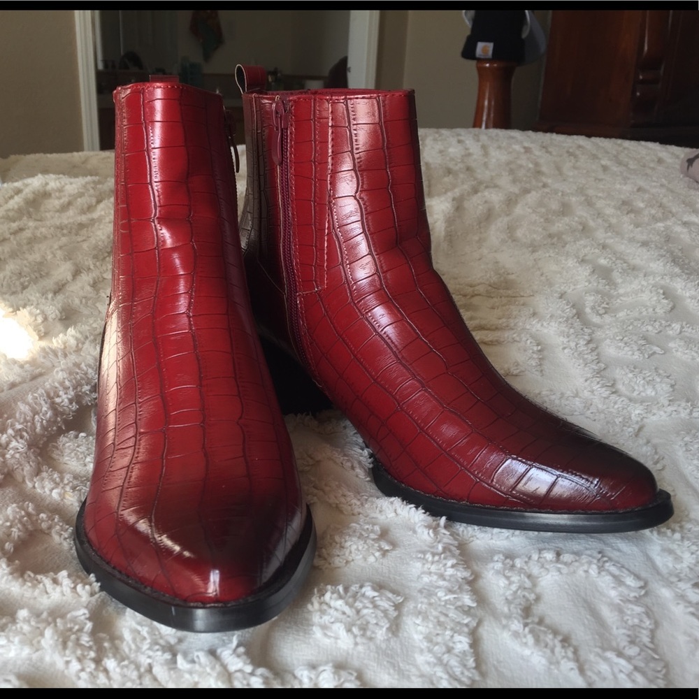 Snakeskin print booties